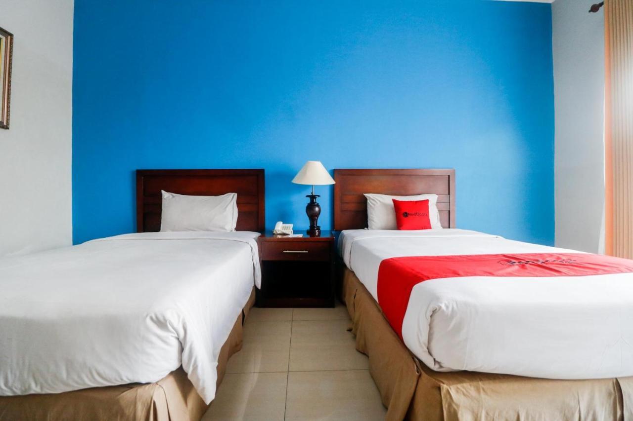 Hotel Reddoorz Premium @ Bukit Damai Indah à Balikpapan  Extérieur photo