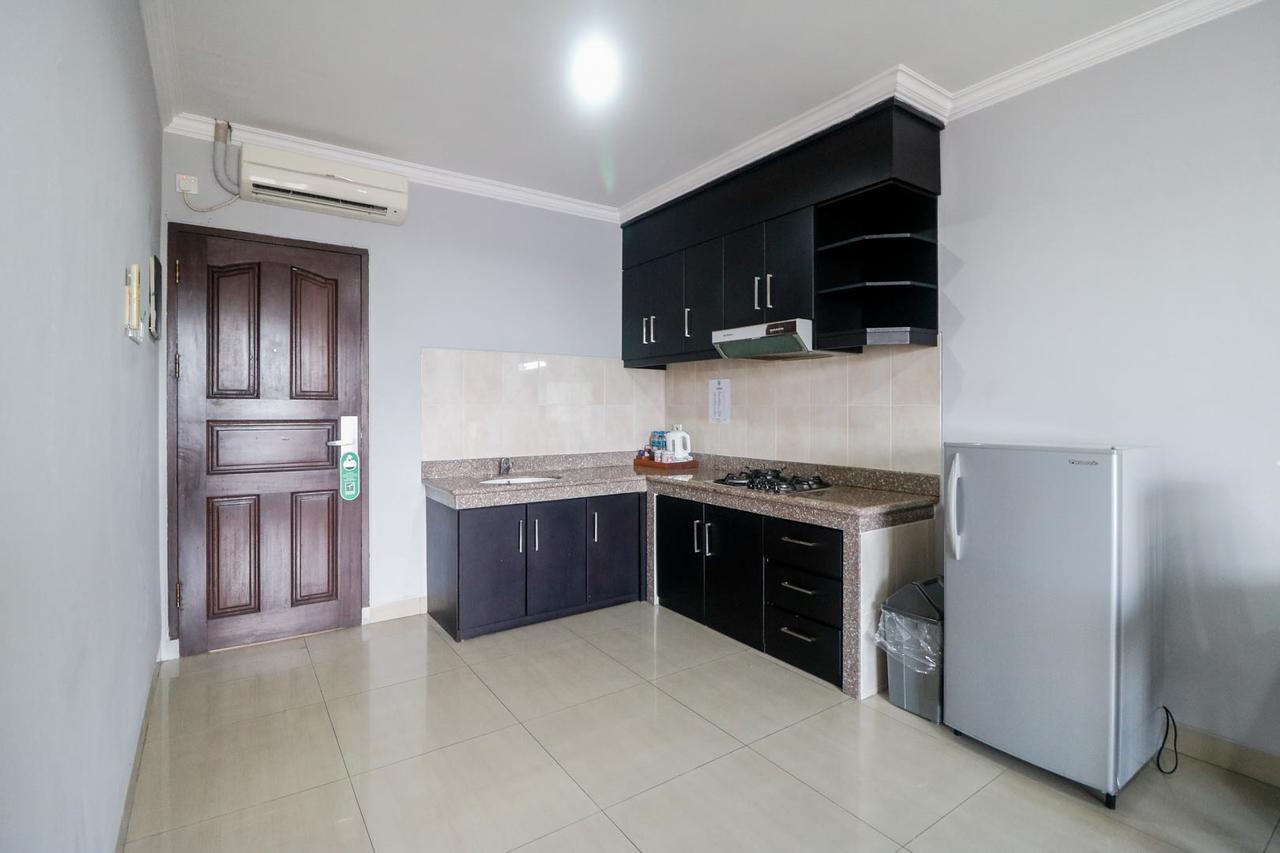 Hotel Reddoorz Premium @ Bukit Damai Indah à Balikpapan  Extérieur photo